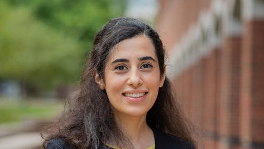 Mehrana Mohtasebi Receives 2022 Sarah Bennett Holmes Award